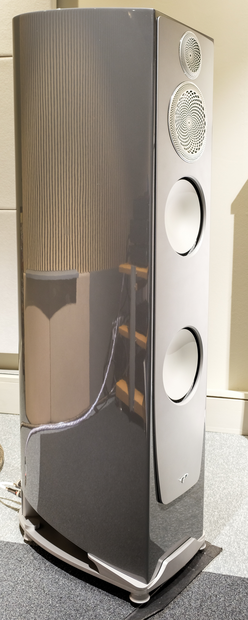 Paradigm Persona 7F - Bild 3