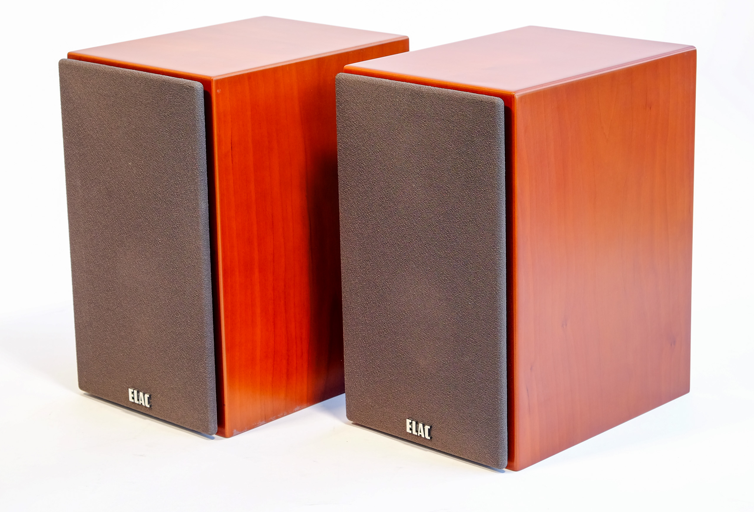 Elac BS 203.2